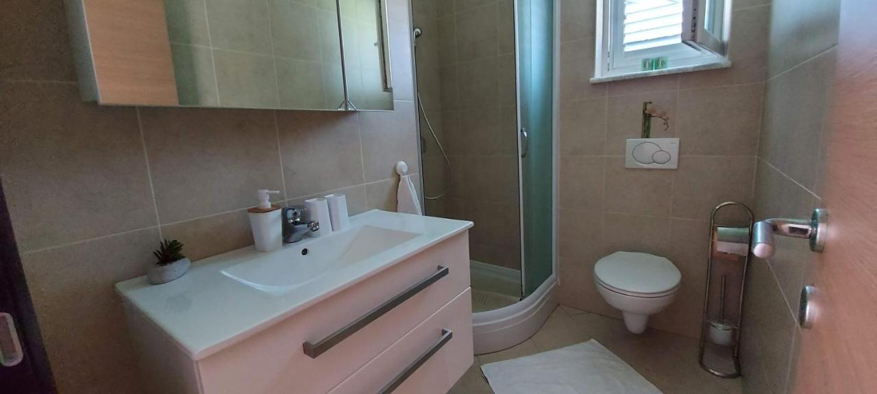 Apartmani Tomislav Krk Town Extérieur photo