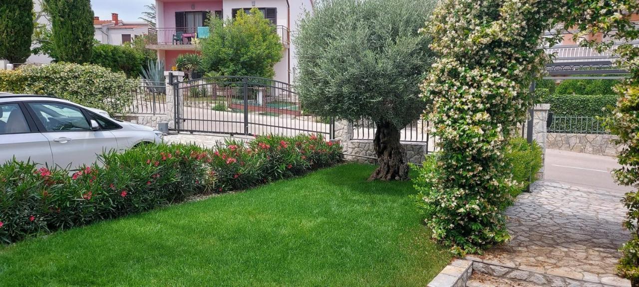 Apartmani Tomislav Krk Town Extérieur photo